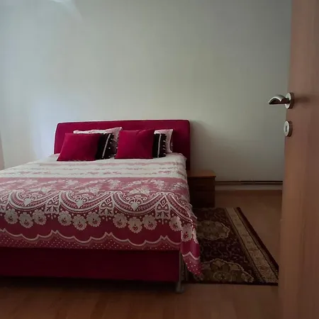 House Ilra - Ilidza בית נופש