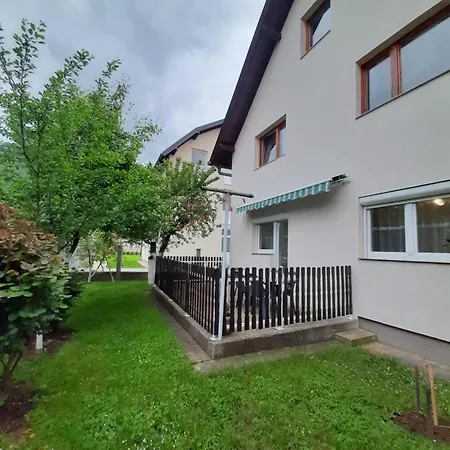 House Ilra - Ilidza בית נופש