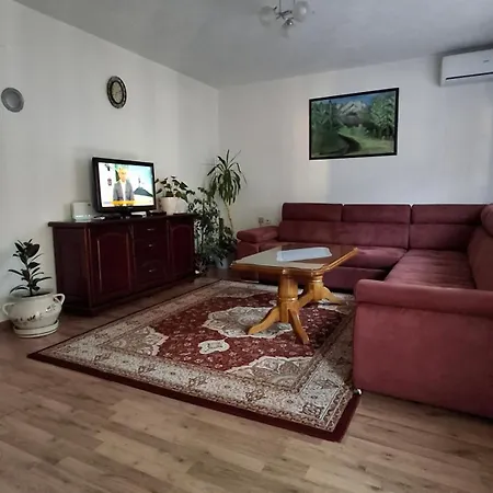 בית נופש House Ilra - Ilidza Hrasnica